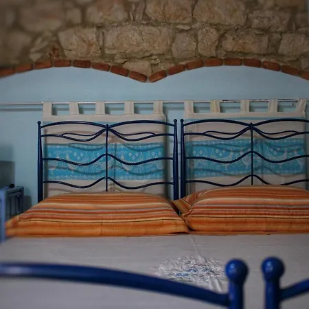 Couette-café Melograno 3*